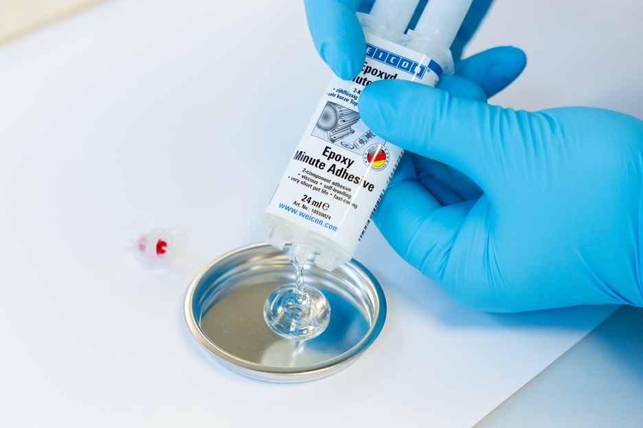Epoxy Minute Adhesive