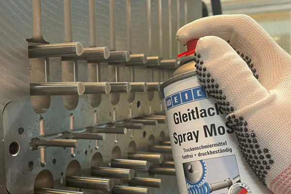 spray, coating, glue, paint, aerosol