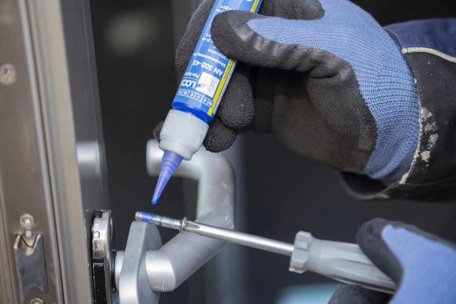 WEICONLOCK® AN 302-43 나사고정제 | 중간 강도, 높은 점도, 음용수 승인