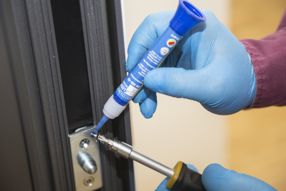 WEICONLOCK® AN 302-43 나사고정제 | 중간 강도, 높은 점도, 음용수 승인